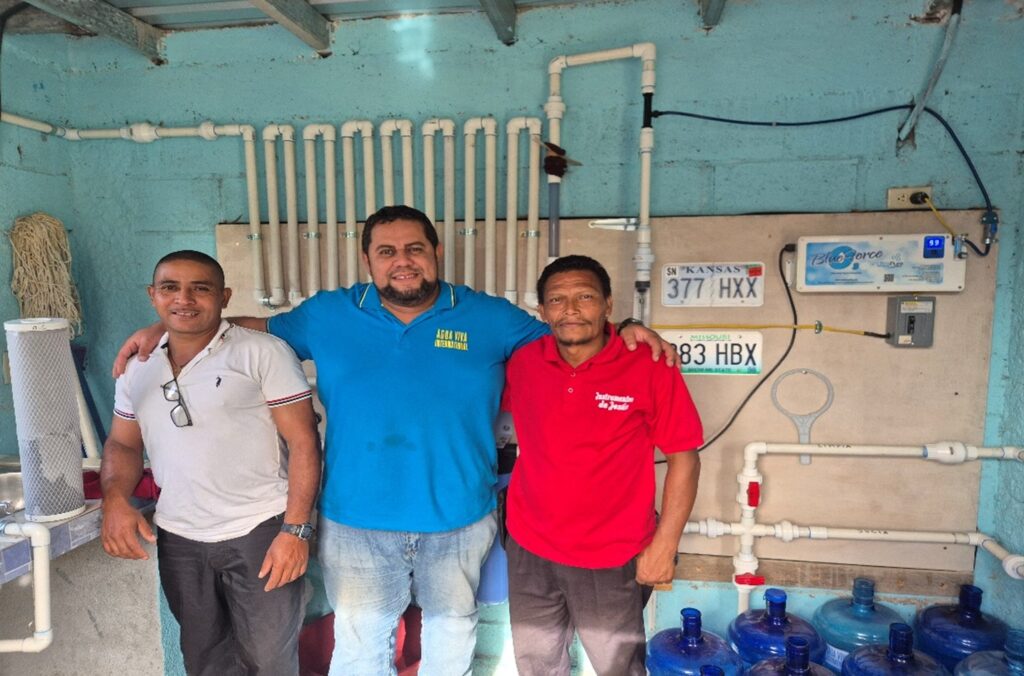 Luis Rios (AVI main installer) with Javier and Renan two of four Local Operators