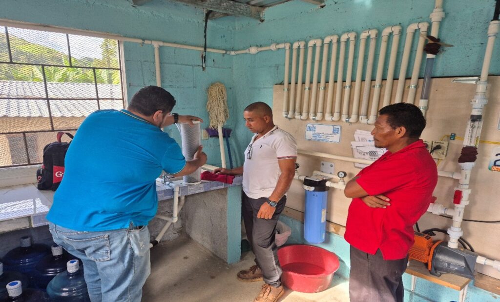 Luis Rios training Local Operators on maintenance of the System