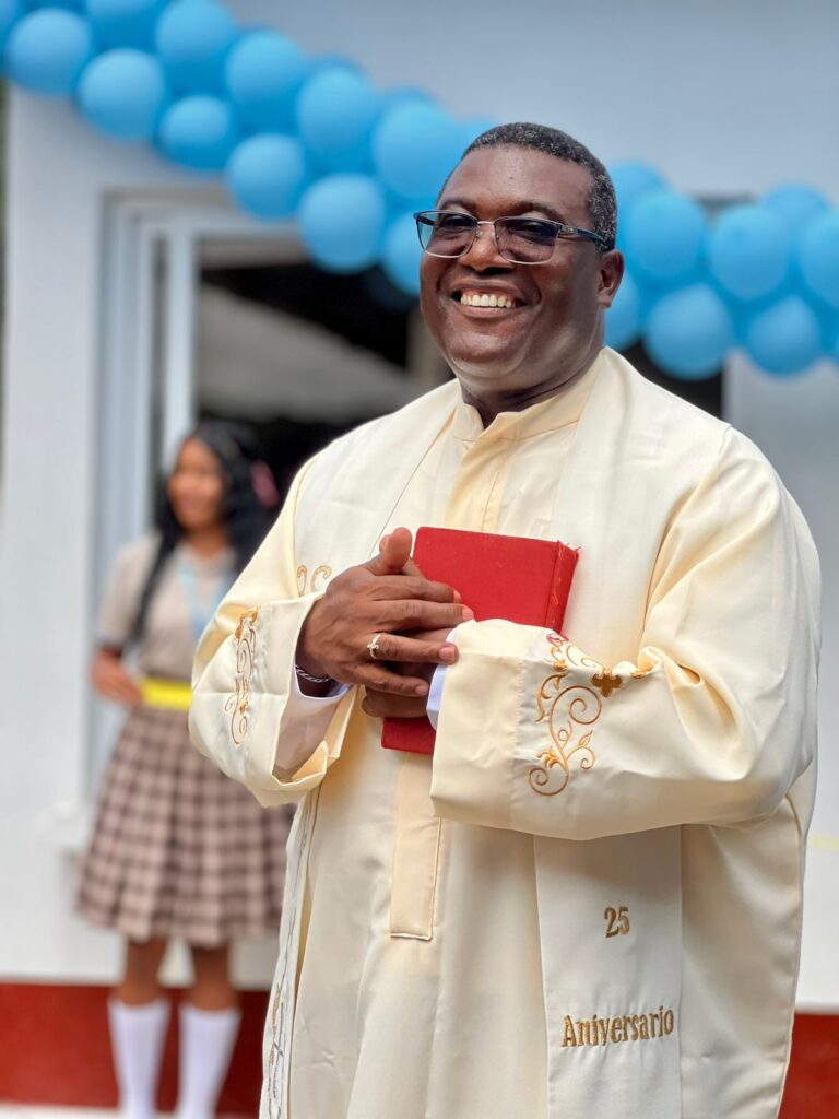 August 28 - Padre Maxi